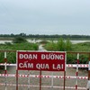 Nước sông Trà Khúc dâng cao cô lập gần 350 hộ ở Đảo Ngọc