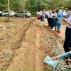 Lại xuất hiện clip hàng trăm người mua bán đất như mua rau ở Bình Phước