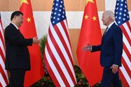 Tổng thống Mỹ Joe Biden (trái) và Chủ tịch Trung Quốc Tập Cận Bình gặp nhau tại Indonesia hồi tháng 11. Ảnh: Saul Loeb/AFP/GETTY IMAGES