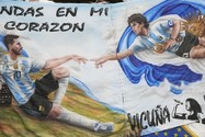 Argentina vào vòng 1/8 World Cup, Messi tri ân Maradona