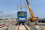2 đoàn tàu metro được hạ đặt ở đường ray Depot Long Bình, TP Thủ Đức
