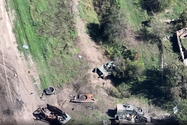 VIDEO: Lực lượng lính dù và UAV Nga chặn 2 đại đội Ukraine tiến công 