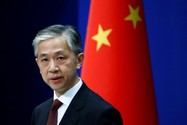 Người phát ngôn Bộ Ngoại giao Trung Quốc – ông Uông Văn Bân. Ảnh: REUTERS