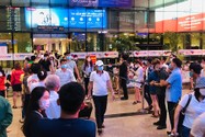 Sân bay Tân Sơn Nhất cần khơi thông ùn tắc