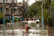 Bão Noru quét qua Philippines, gần 75.000 người sơ tán, ít nhất 5 người chết 