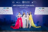 Dàn người đẹp khoe sắc tại thảm đỏ Chung kết Miss World Vietnam 2022 