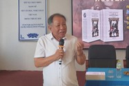 Dịch giả Nguyễn Hữu Dũng chuyển ngữ 'Hiệp sĩ thánh chiến' suốt 30 năm