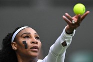 Serena nói gì sau trận thua sốc tay vợt Pháp gốc Việt?