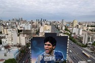Hơn 800 lít sơn vẽ nên chân dung huyền thoại Maradona