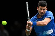 Clip Djokovic cứu 3 điểm break, thoát thua tại Paris Masters