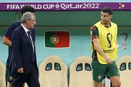 Bruno Fernandes nói rõ lập trường về việc Ronaldo ngồi dự bị 