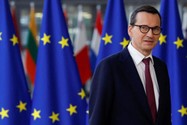 Thủ tướng Ba Lan - ông Mateusz Morawiecki tham dự hội nghị thượng đỉnh của các nhà lãnh đạo Liên minh châu Âu tại Brussels, Bỉ ngày 20-10. Ảnh: REUTERS