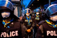 Cảnh sát Thái Lan đảm bảo an ninh trên đường phố thủ đô Bangkok trước Hội nghị APEC. Ảnh: THE NATION THAILAND