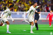 'Cỗ máy' Ronaldo sau poker lại là hat-trick