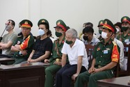 2 cựu thiếu tướng tư lệnh Cảnh sát biển đối diện mức án 15-17 năm tù