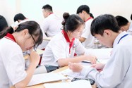 Một tiết học của học sinh lớp 12 Trường THPT Trần Nhân Tông, quận Bình Tân.