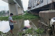 Video: Phát hiện thi thể cô gái trẻ trôi trên sông Sài Gòn