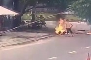 Công an thông tin vụ tưới xăng đốt người giữa đường vì ghen ở Quảng Nam