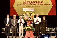 Lần đầu tiên trao giải thưởng và học bổng Trần Văn Khê 