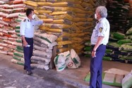 Phát hiện nhiều cơ sở kinh doanh phân bón giả ở Tiền Giang