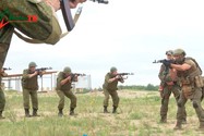 Lính Wagner đang huấn luyện binh sĩ Belarus