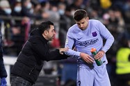 HLV Xavi nói lời cay đắng với Pique, Ramos an ủi bạn hiền