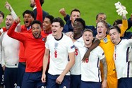 Ngôi sao tuyển Anh bị cáo buộc cá độ, nguy cơ mất World Cup