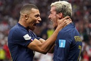 Mbappe và Griezmann ganh tỵ lẫn nhau về chiếc băng đội trưởng Pháp