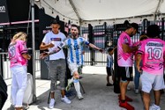 Áo đấu của Messi bị cấm bán và những trục trặc ban đầu ở Miami