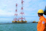 Cận cảnh công trình đường dây điện 220kV vượt biển dài nhất Đông Nam Á