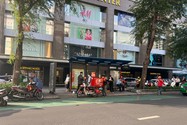 TP.HCM có vạch sơn phản quang cho xe buýt với 3 màu xanh, vàng, đỏ