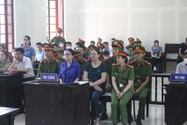 Things left after the appellate hearing of teacher Dung in Nghe An