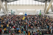 Sân bay Manila gặp sự cố kiểm soát không lưu do mất điện, hàng trăm chuyến bay bị hoãn hủy 