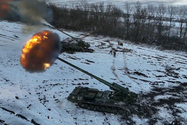 VIDEO: Hỏa lực dữ dội của pháo tự hành Malka Nga
