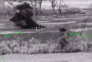 VIDEO: Nga không kích liên tiếp xe tăng Ukraine tại Donbass