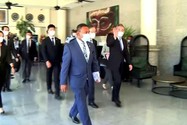 Ông Vương Nghị thăm Tonga sau khi không đạt thỏa thuận chung với các đảo quốc Thái Bình Dương. Ảnh: REUTERS