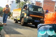 Đà Nẵng: CSGT phạt xe biển xanh hết hạn đăng kiểm nhưng vẫn lưu thông