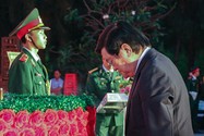 Nguyên Chủ tịch nước Trương Tấn Sang dự lễ tưởng niệm 64 chiến sĩ hy sinh ở Gạc Ma