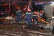 Market fire in Binh Dinh at dawn on the 28th of Tet