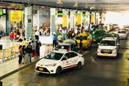 Lễ 30-4: Điều xe từ các tỉnh về sân bay Tân Sơn Nhất đón khách