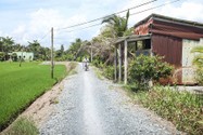Long An: Hơn 500 hộ dân khổ sở vì khu đô thị sinh thái “treo”