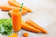 5 lợi ích sức khỏe của việc uống nước ép cà rốt