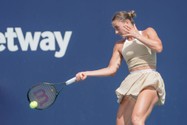 WTA phớt lờ thỉnh cầu của các tay vợt Ukraine