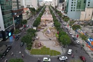 Diện mạo đường hoa Nguyễn Huệ 2023 trước giờ mở cửa