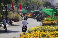 Cần Thơ: Trưa 30 Tết hoa vẫn đầy chợ 