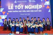 Xúc động hình ảnh tri ân thầy cô ngày nhà giáo việt nam 2011