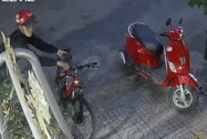 Người phụ nữ chạy bộ đuổi trộm xe đạp ở Bình Tân