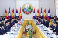 Thủ tướng Việt Nam - Lào hội đàm, chứng kiến lễ ký kết 10 văn kiện hợp tác