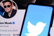 Tỉ phú Elon Musk có thể bỏ 10-15 tỉ USD tiền túi cho thương vụ mua lại Twitter.