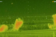 Hình ảnh lực lượng vũ trang Nga tiêu diệt đoàn quân tiếp viện Ukraine qua máy ảnh nhiệt hồng ngoại.